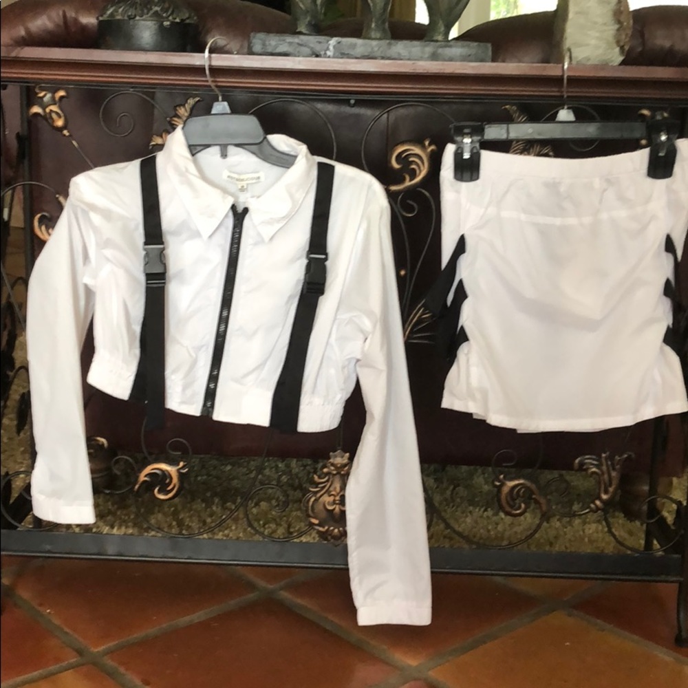 Skirt and jacket suit